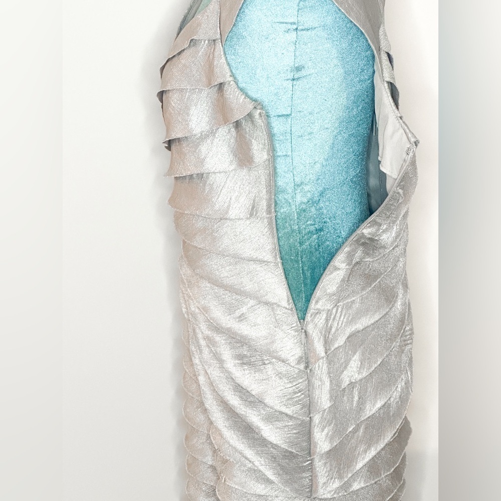 Stunning London Times Silver Elegant Dress - Size 6 for Glam Nights! - Picture 14 of 16